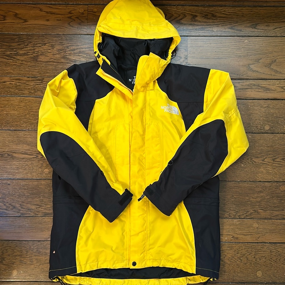 Yellow men’s north face size large
